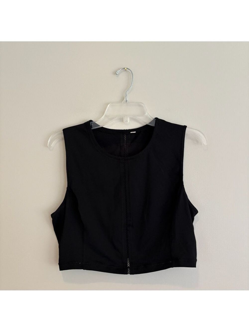 lululemon athletica Black Crop Top Muscle Shirt Size 6